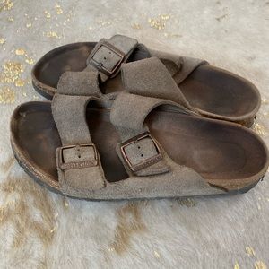 Women’s Birkenstock Sandals. Size 40/9.